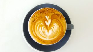 ラテアートが美しいカフェのコーヒー
