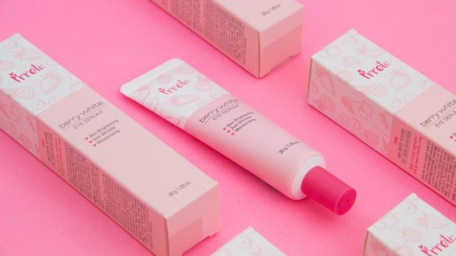 ピンクの美容プロダクト(スキンケア用品)