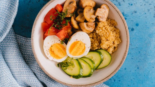 ダイエットに最適な野菜たっぷりのヘルシーボウル