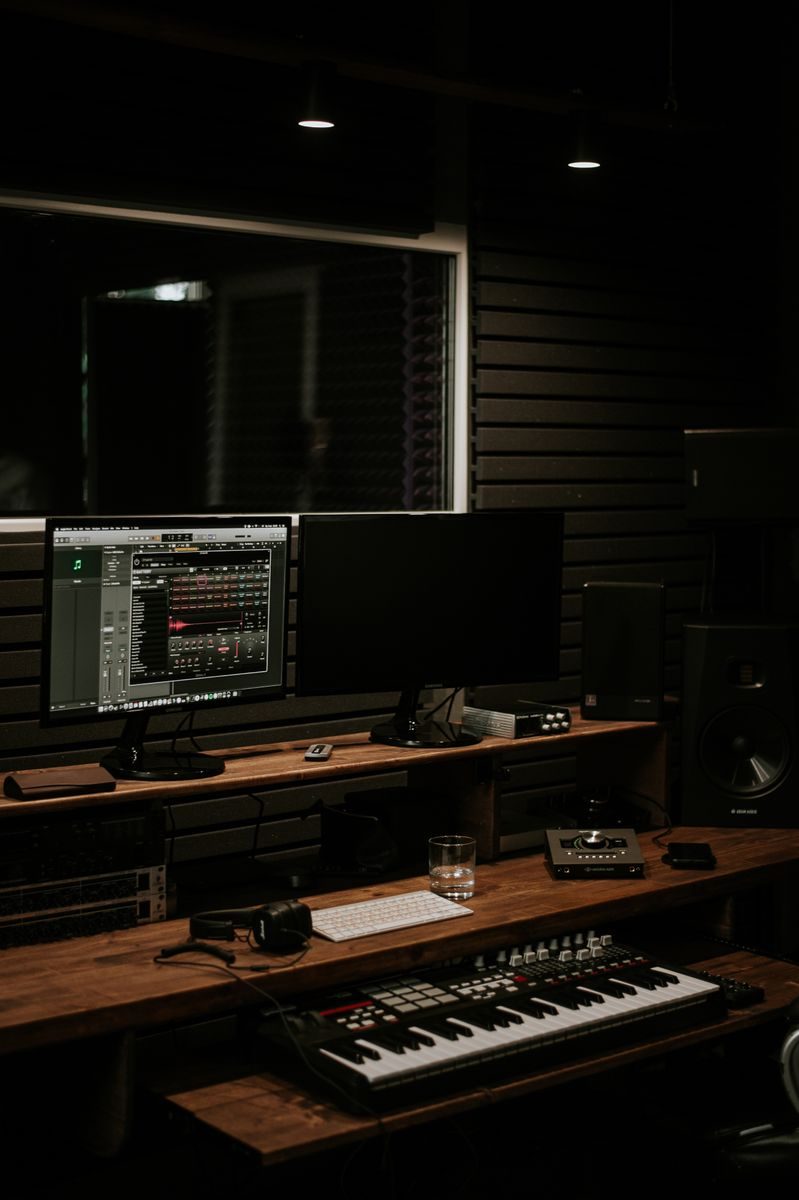 ピアノとPCの音楽制作環境|DTMから配信までが個人で完結