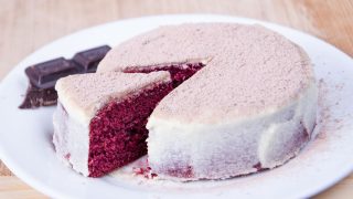 苺のショートケーキのクローズアップ|Like Sweets BOXで届くケーキイメージ